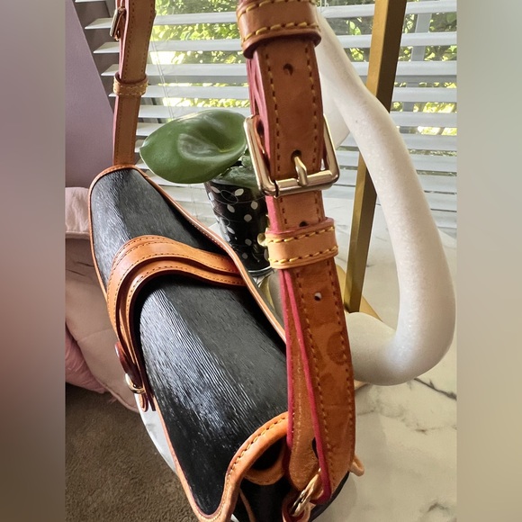 "Dooney & Bourke Calf Hair Buckle Shoulder Bag J2744510 - Picture 4 of 8